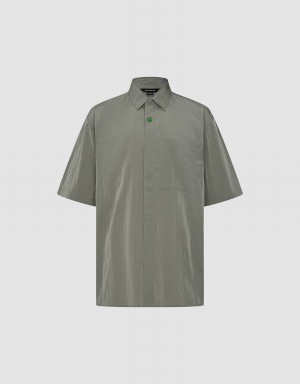 Men's Urban Revivo Button Up Straight Shirts Green | AQO9970FX