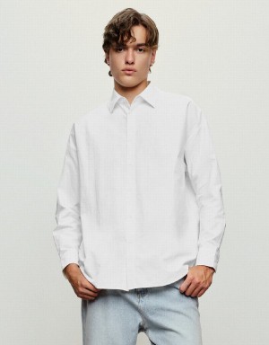 Men's Urban Revivo Drop Shoulder Sleeve Loose Shirts White | ZDT9551NG