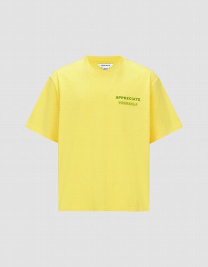 Men's Urban Revivo Letter Detail Crew Neck T Shirts Yellow | RWV6212NO