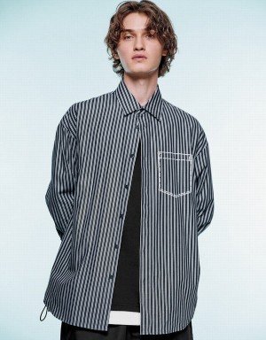 Men's Urban Revivo Striped Loose Shirts Blue | GMH529RJ