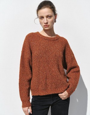 Women's Urban Revivo Crew Neck Loose Sweaters Orange | HQH7875YC