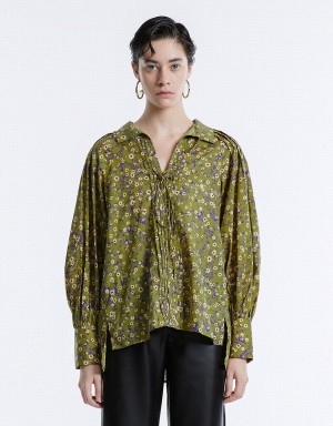 Women's Urban Revivo Floral Tie Front Blouse Green | XZY2052TX