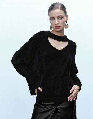 Women's Urban Revivo Keyhole Neck Knitted Cardigan Black | VWW2595DE