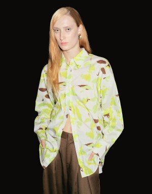 Women's Urban Revivo Leaf Print Button Up Shirts Green | VAL192YF