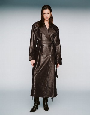 Women's Urban Revivo Longline Vegan Leather Trench Trench Coat Brown | YCW8220MW