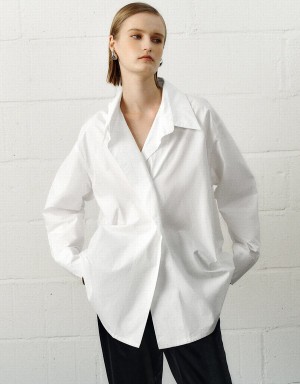 Women's Urban Revivo Loose Sraight Shirts White | HGN10035UX