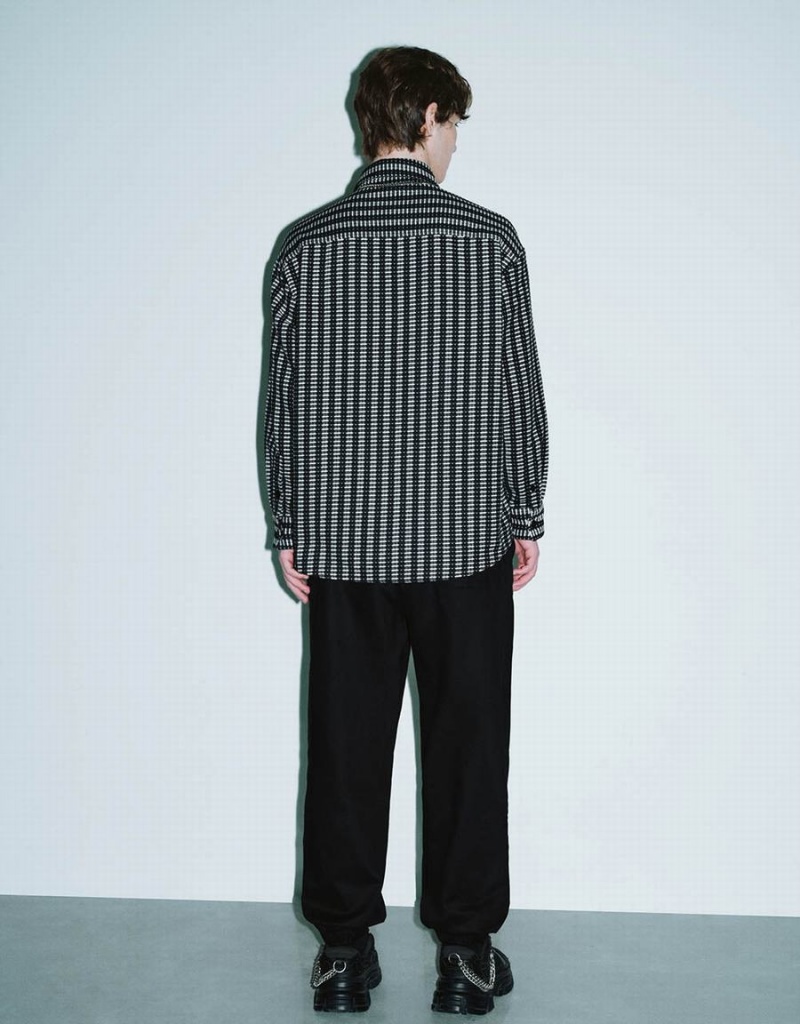 Men's Urban Revivo Striped Button Up Oversized Shirts Black | ORL4365DD