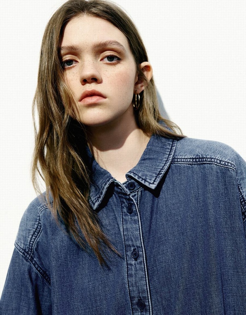 Women's Urban Revivo Button Up Loose Denim Shirts Blue | FZH4416XI