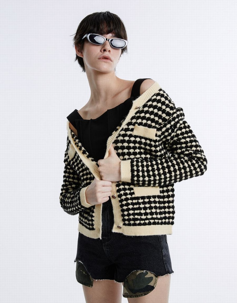 Women's Urban Revivo Checkered Cardigan White | ORS5479SH